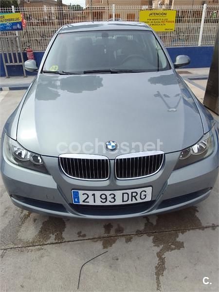 Usado BMW 318 143 CV (105 kW) 2005 Azul Berlina