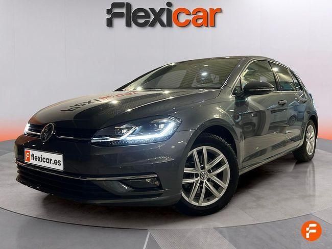 Usado VW Golf VII Advance 125 CV (91 kW) 2018 Gris