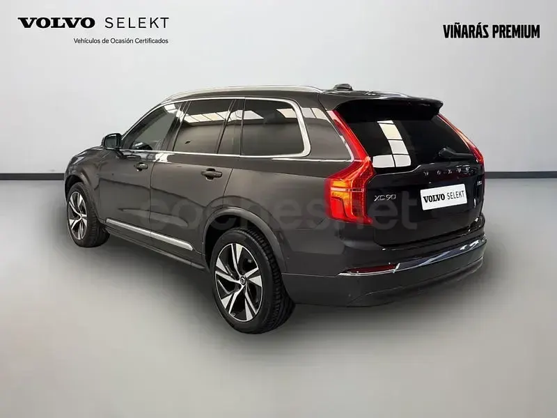 Usado Volvo XC90 Plus 250 CV (183 kW) 2024 Gris / plata SUV