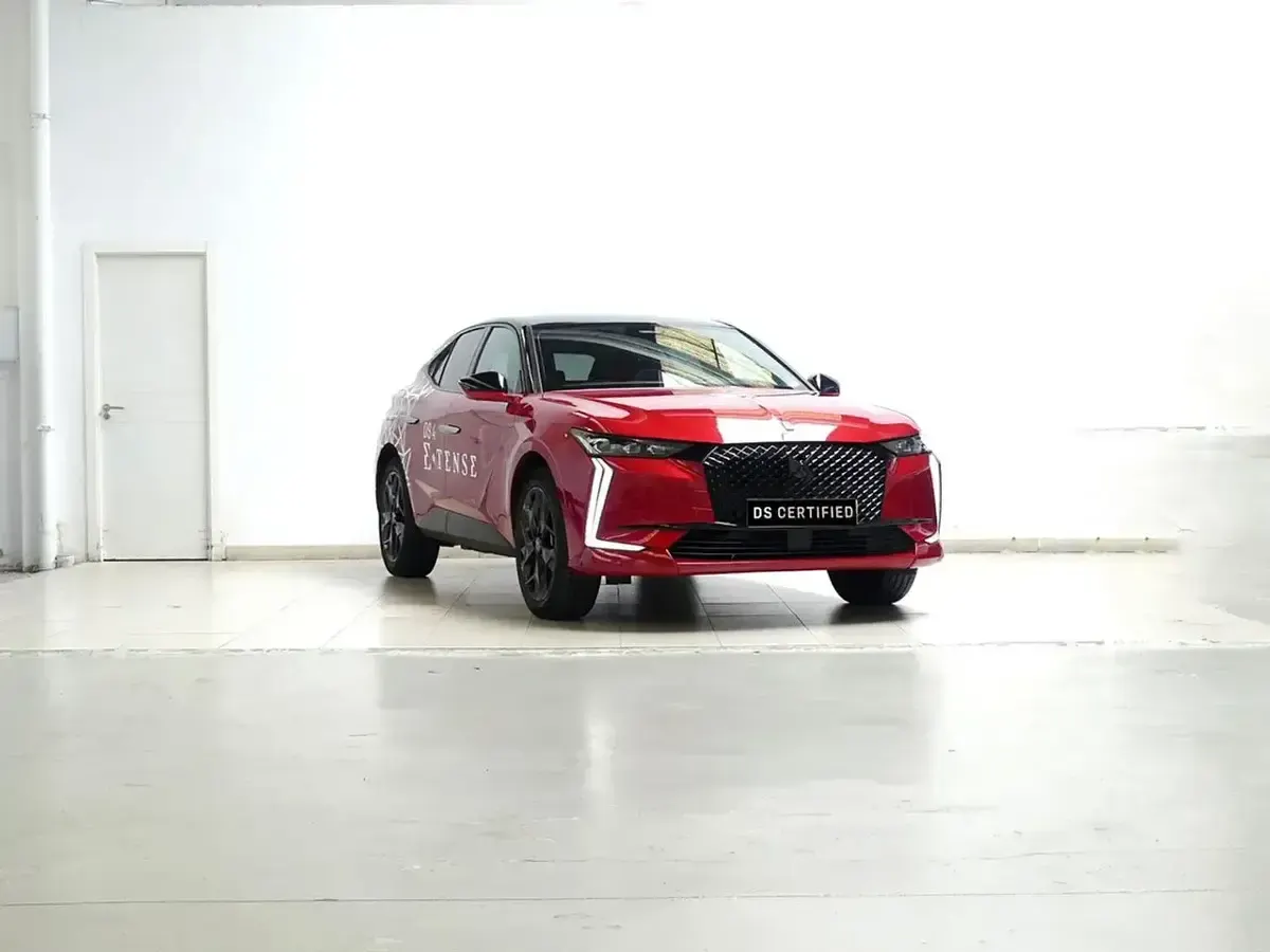 Usado DS Automobiles DS4 Performance Line Plus 225 CV (165 kW) 2023 Rojo SUV