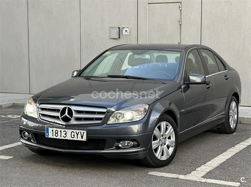 Usado Mercedes C200 Elegance 184 CV (135 kW) 2010 Gris / plata Familiar