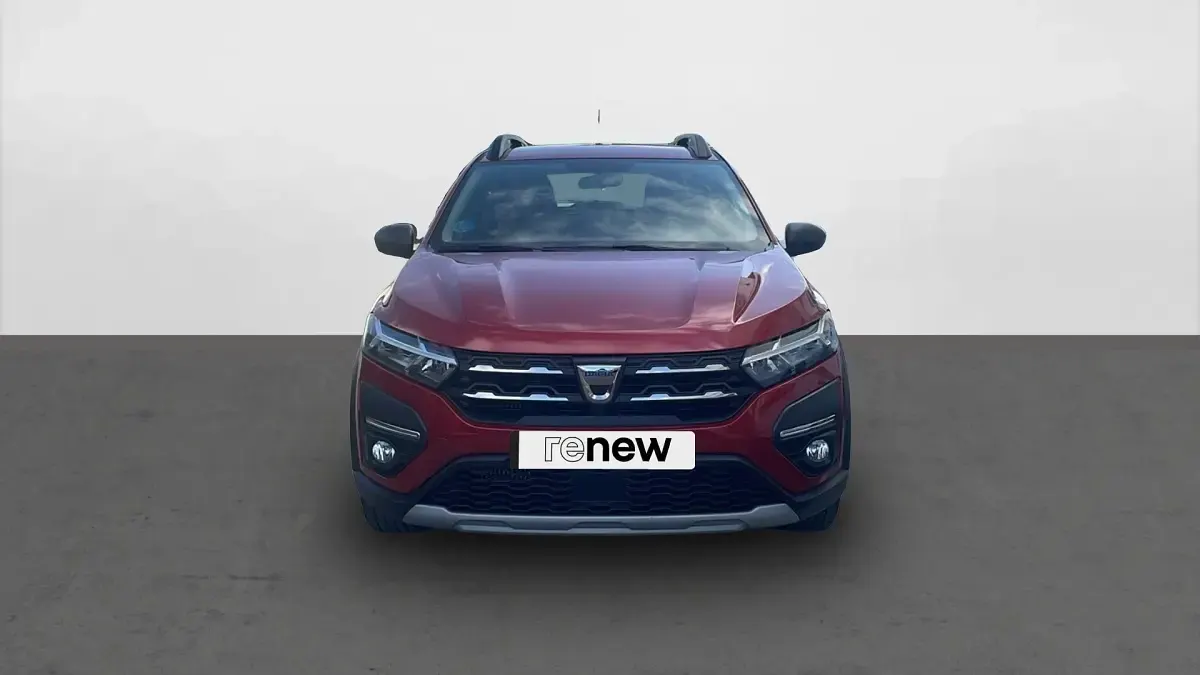 Usado Dacia Sandero Comfort 91 CV (66 kW) 2021 Rojo Berlina