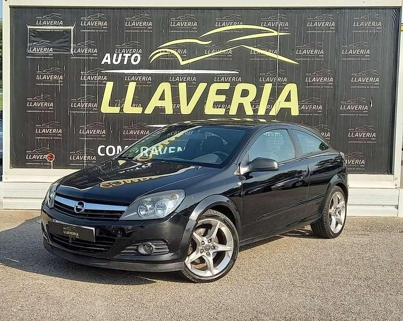 Negro Usado 2006 Opel Astra GTC Cosmo Berlina | 4700 € (Precio justo) - Imagen 1/4