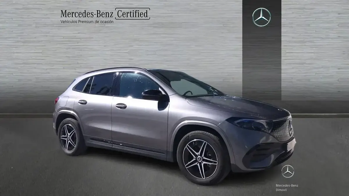 Usado Mercedes A200 150 CV (110 kW) 2025 Gris montaña Berlina