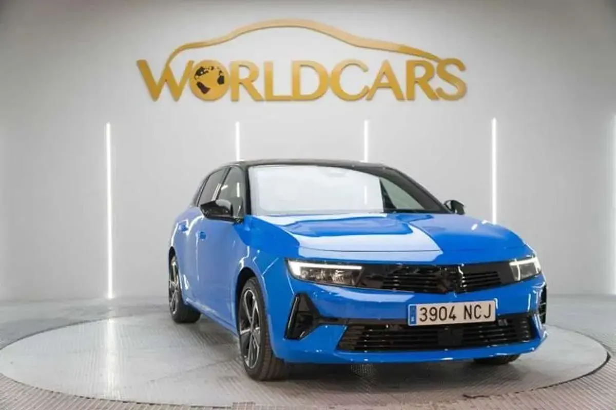 Usado Opel Astra 131 CV (96 kW) 2025 Azul Utilitario