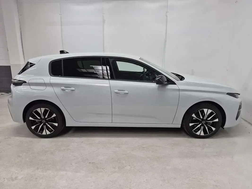 Nuevo Peugeot 308 Allure 131 CV (96 kW) 2026 Blanco Utilitario