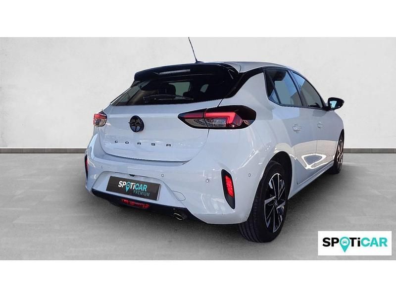 Usado Opel Corsa 100 CV (73 kW) 2023 Blanco Utilitario