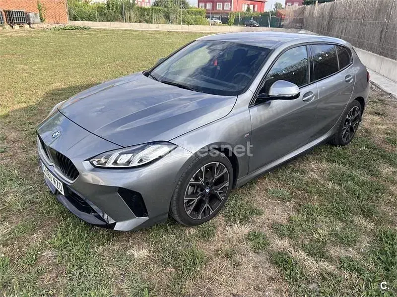 Usado BMW 120 163 CV (119 kW) 2025 Gris / plata Utilitario