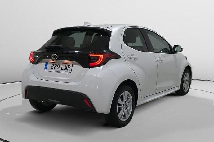 Usado Toyota Yaris Edition 125 CV (91 kW) 2021 Utilitario