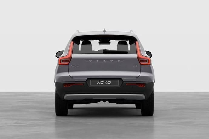 Novo Volvo XC40 Core 163 HP (119 kW) 2025 SUV