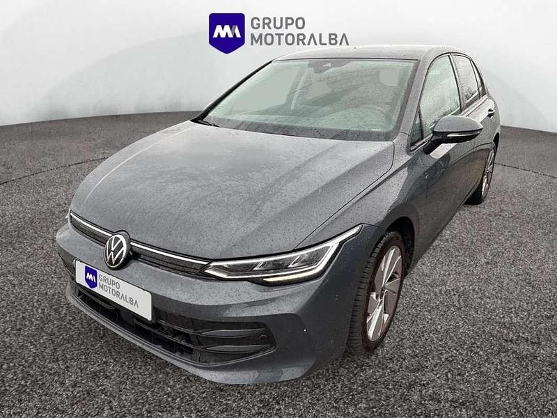 Usado VW Golf VIII 116 CV (85 kW) 2025 Gris Utilitario