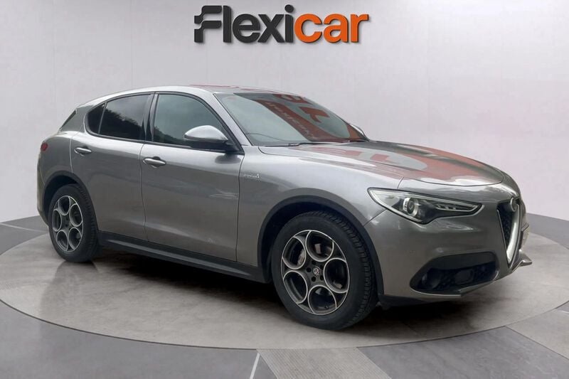 Gris Usado 2018 Alfa Romeo Stelvio SUV | 18.490 € (Buen precio) - Imagen 1/4
