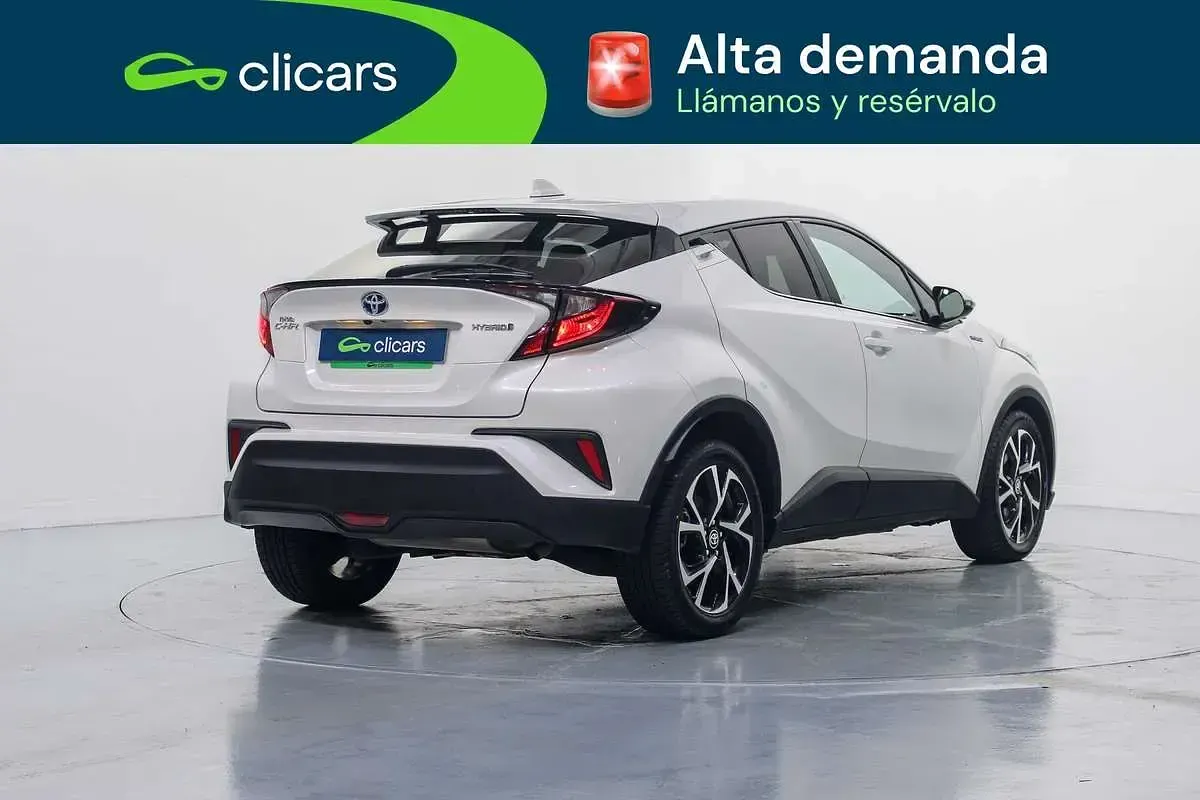 Begagnad Toyota C-HR Advance 98 HK (72 kW) 2021 Vit SUV