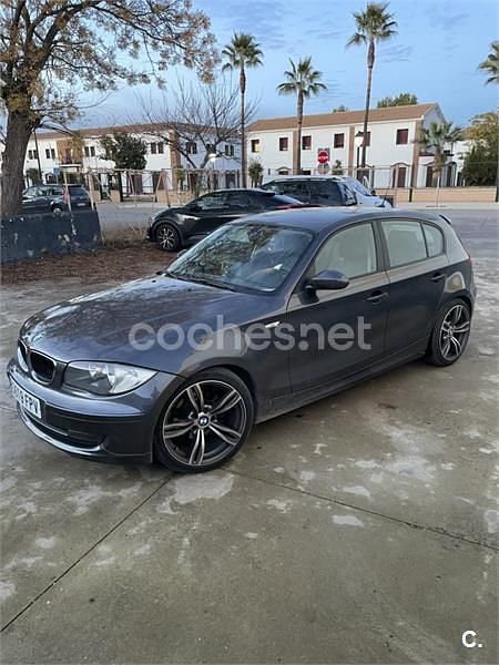 Usado BMW 118 143 CV (105 kW) 2007 Gris / plata Utilitario