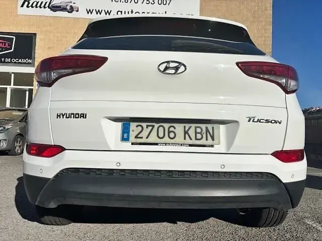 Usado Hyundai Tucson 115 CV (84 kW) 2017 Blanco SUV