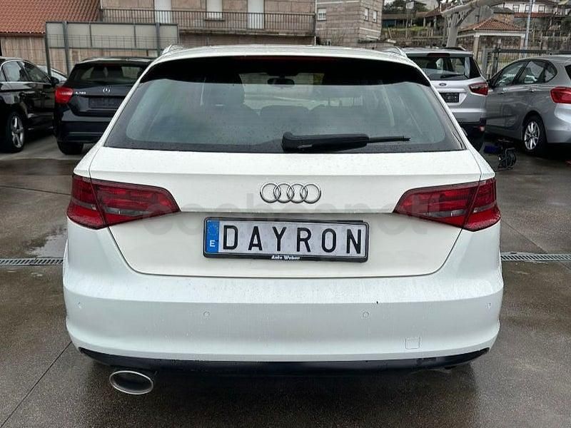 Usado Audi A3 Ambition 150 CV (110 kW) 2013 Blanco Berlina