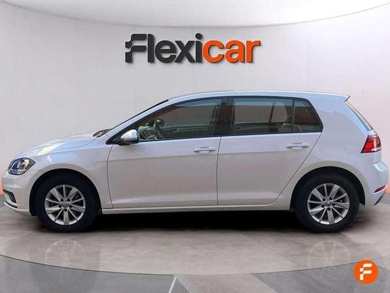 Usado VW Golf VII 116 CV (85 kW) 2018 Blanco Utilitario