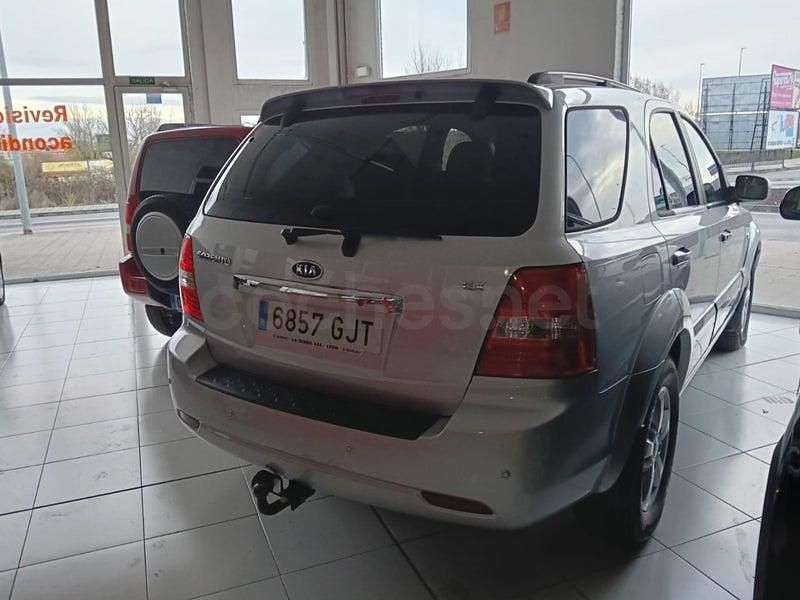 Usado Kia Sorento 170 CV (125 kW) 2008 Gris / plata SUV