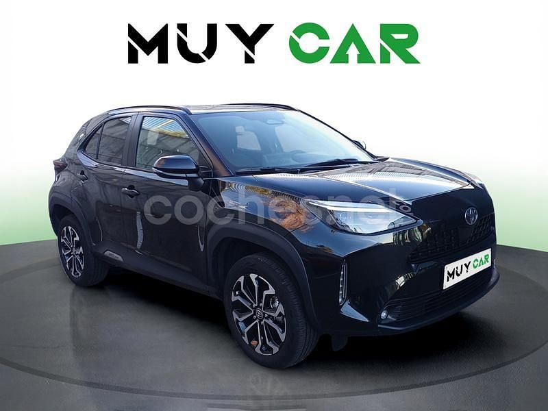 Negro Usado 2025 Toyota Yaris Cross Style SUV | 26.490 € (Precio justo) - Imagen 1/4