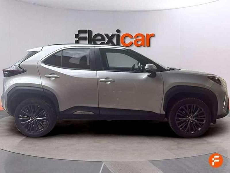 Usado Toyota Yaris Cross 116 CV (85 kW) 2023 Gris SUV
