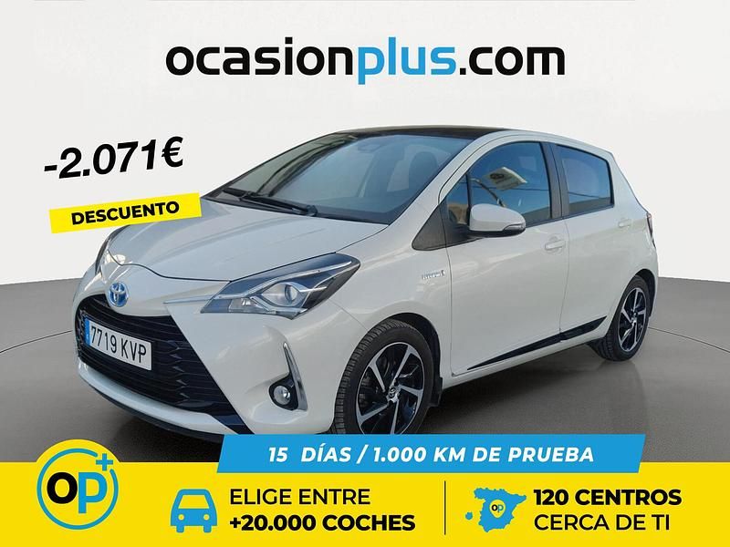 Usado Toyota Yaris Hybrid Advance 100 CV (73 kW) 2019 Blanco Berlina