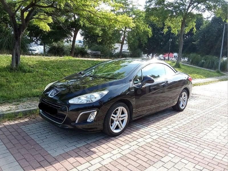 Usado Peugeot 308 CC Active 122 CV (89 kW) 2012 Negro Descapotable