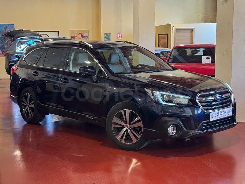 Usado Subaru Outback 175 CV (128 kW) 2018 Azul Familiar