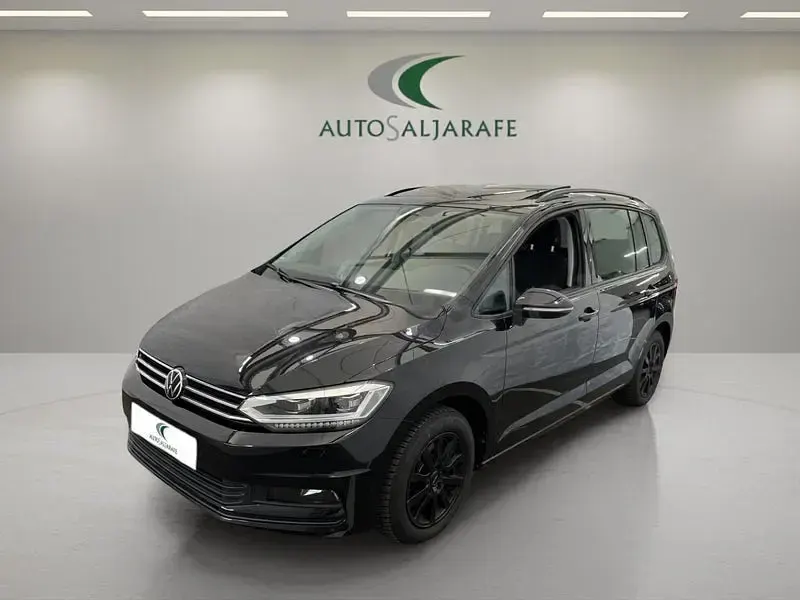 Usado VW Touran Advance 150 CV (110 kW) 2023 Negro Monovolumen