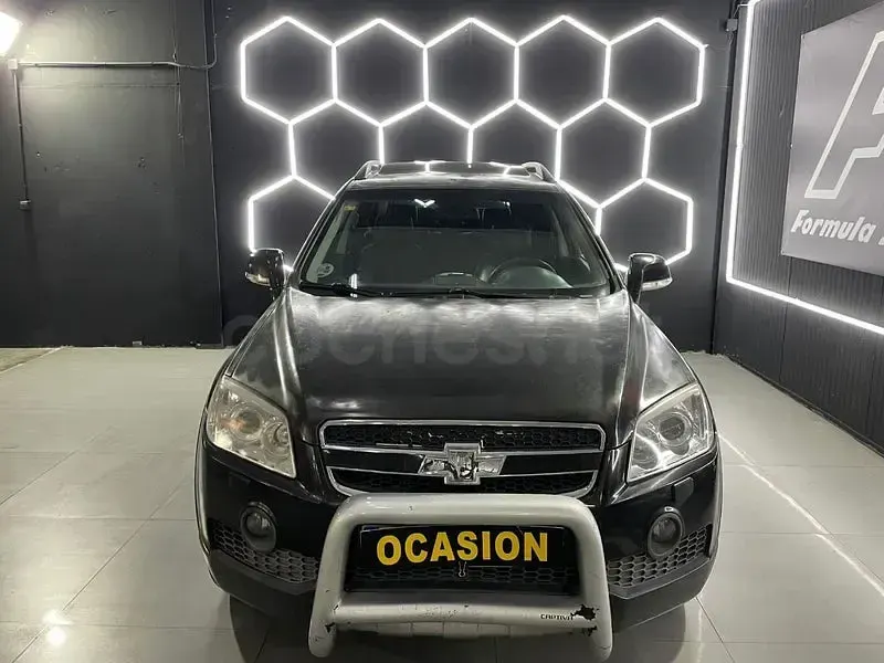 Usado Chevrolet Captiva LS 150 CV (110 kW) 2007 Negro SUV