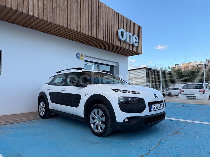 Usado Citroën C4 Feel 110 CV (80 kW) 2015 Blanco Berlina
