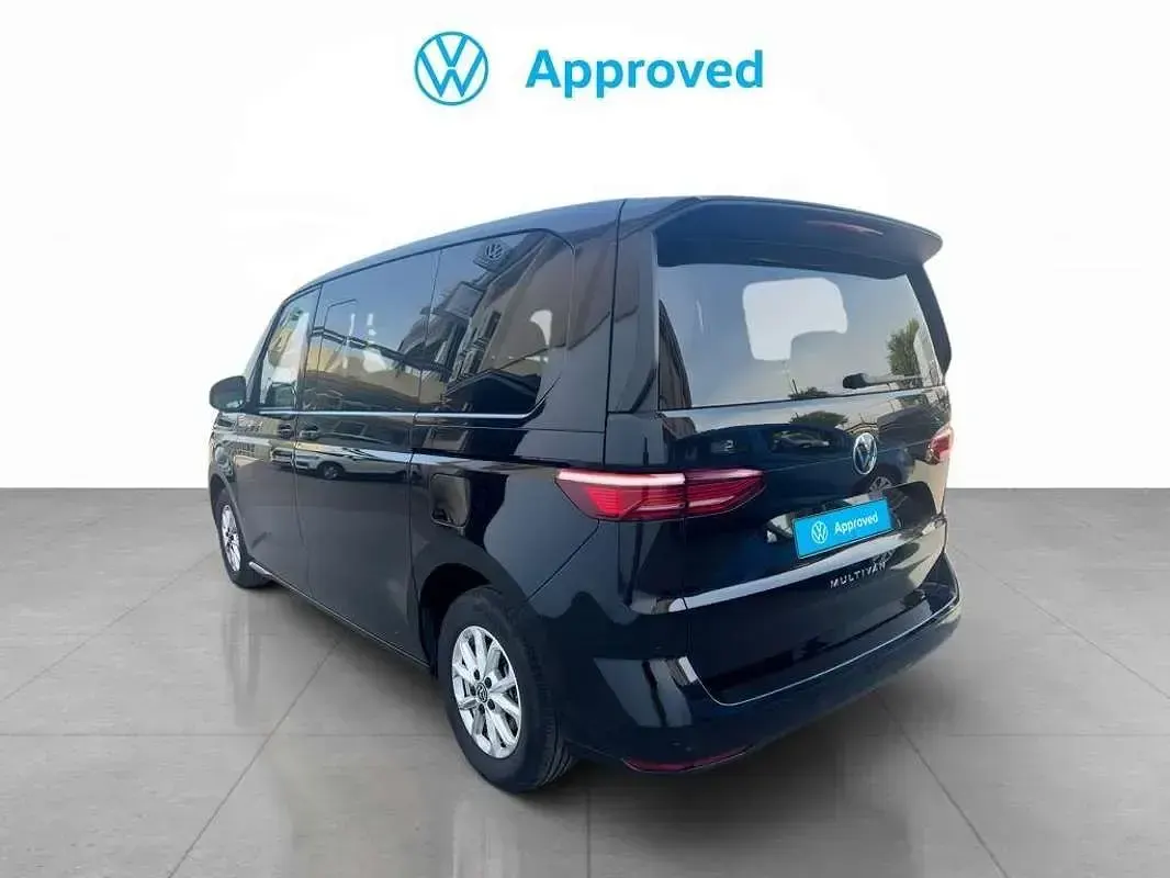 Usado VW Multivan 150 CV (110 kW) 2025 Negro Monovolumen