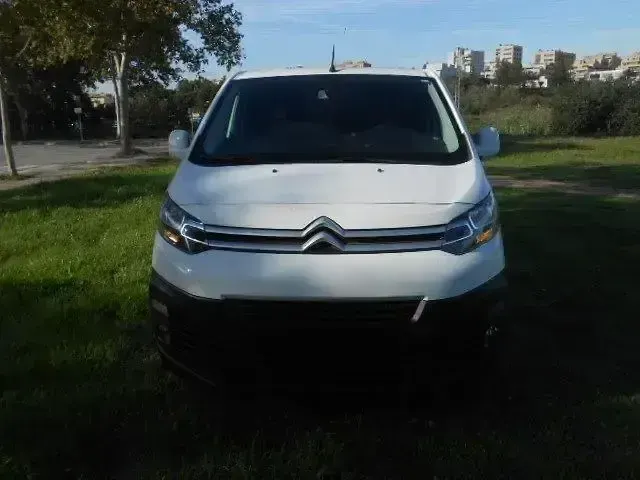 Usado Citroën Jumpy 122 CV (89 kW) 2019 Blanco Monovolumen