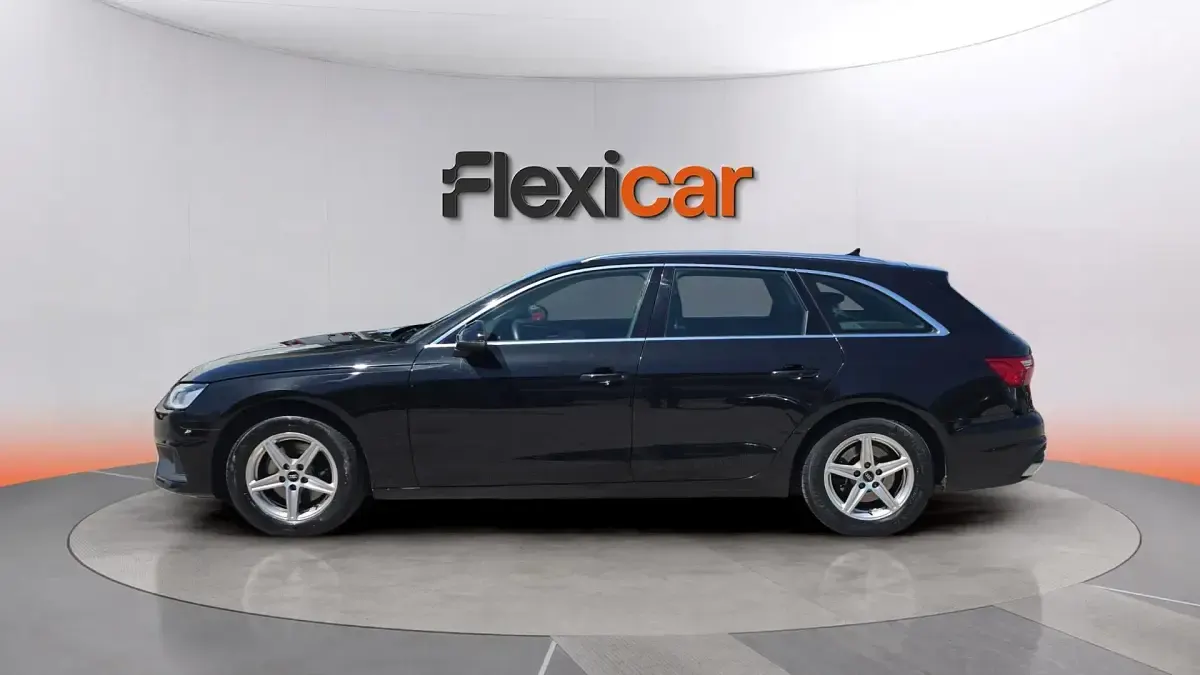 Usado Audi A4 Advanced Plus 150 CV (110 kW) 2023 Negro Familiar
