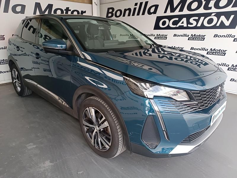 Usado Peugeot 3008 Allure 130 CV (95 kW) 2021 Azul SUV