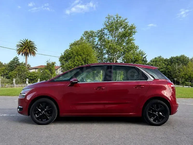 Usado Citroën C4 Picasso Live 130 CV (95 kW) 2016 Granate Monovolumen