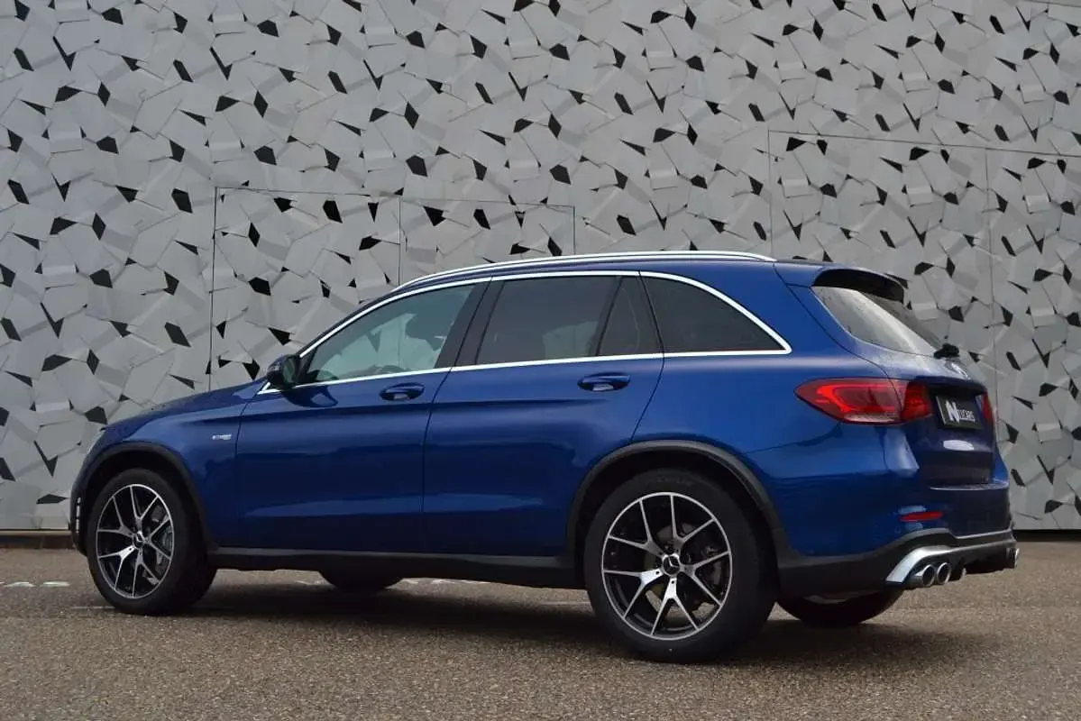 Usado Mercedes GLC43 AMG AMG 390 CV (286 kW) 2021 Azul SUV