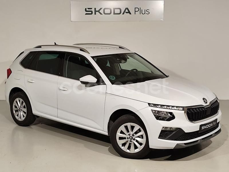 Usado Skoda Kamiq Selection 115 CV (84 kW) 2025 Blanco SUV