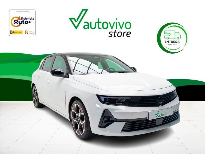 Blanco Usado 2023 Opel Astra GS Line Utilitario | 27.900 € (Precio justo) - Imagen 1/4