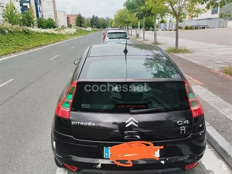 Usado Citroën C4 110 CV (80 kW) 2005 Negro Berlina