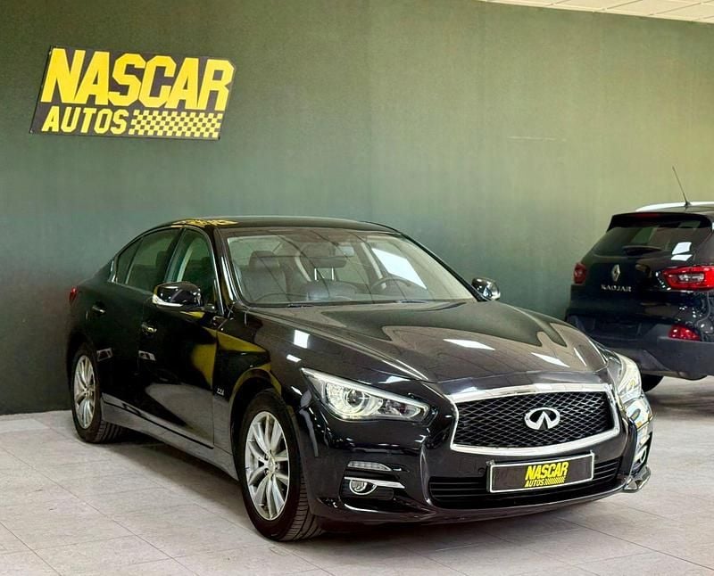 Usado Infiniti Q50 170 CV (125 kW) 2016 Negro Berlina