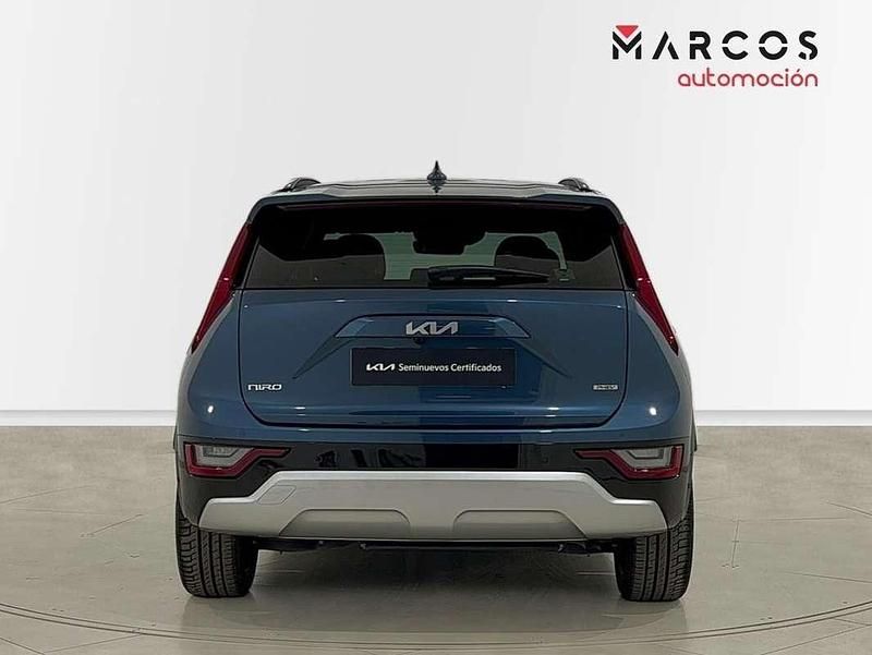 Usado Kia Niro 141 CV (103 kW) 2023 Azul SUV