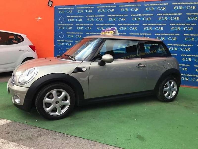 Usado Mini Cooper 120 CV (88 kW) 2009 Varios colores Utilitario