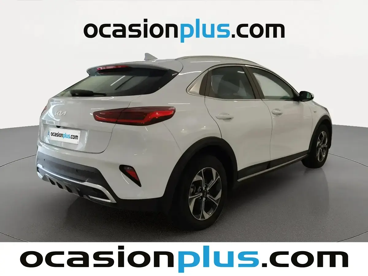 Usado Kia XCeed 100 CV (73 kW) 2025 Blanco SUV