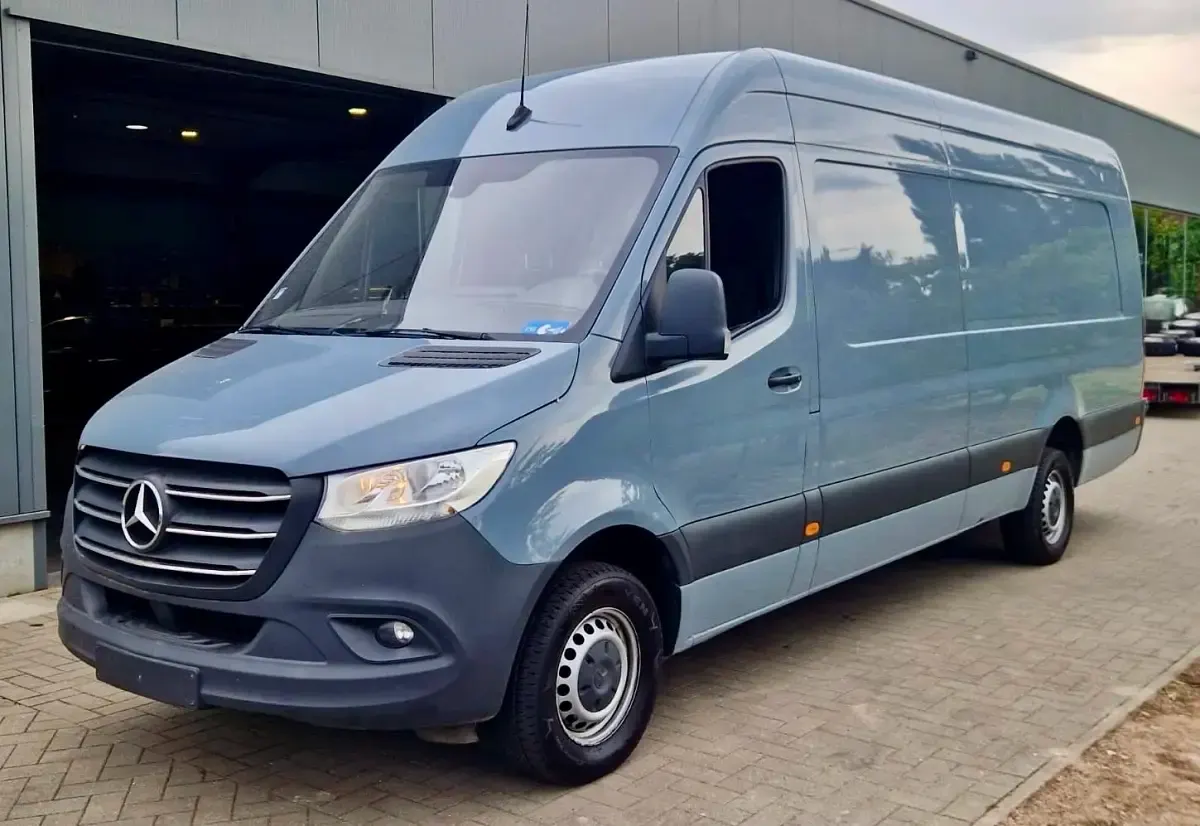 Usado Mercedes Sprinter 163 CV (119 kW) 2019 Gris Van