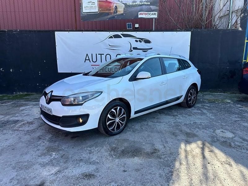 Usado Renault Mégane GrandTour Business 110 CV (80 kW) 2014 Blanco Familiar