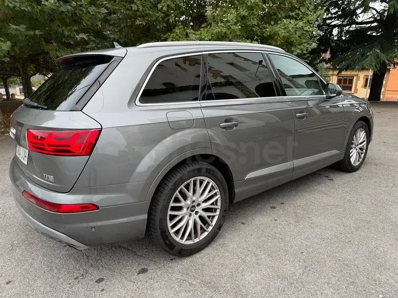 Usado Audi Q7 Design 333 CV (244 kW) 2015 Gris / plata SUV