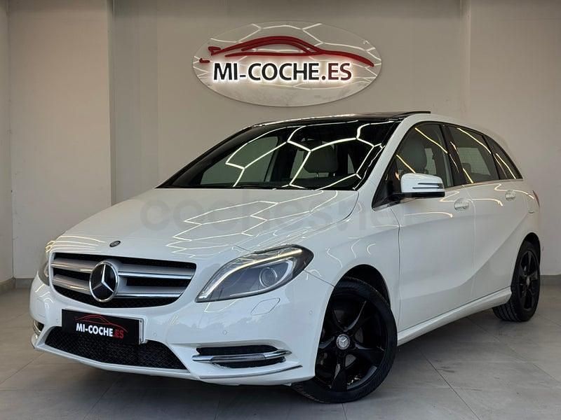 Usado Mercedes B180 109 CV (80 kW) 2013 Blanco Monovolumen