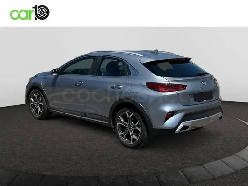 Usado Kia XCeed 141 CV (103 kW) 2021 Gris / plata SUV