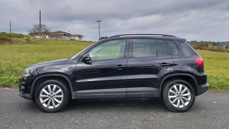 Usado VW Tiguan Edition 116 CV (85 kW) 2016 Negro SUV