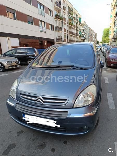 Gris / plata Usado 2006 Citroën Xsara Picasso Exclusive Monovolumen | 2500 € (Precio justo) - Imagen 1/2